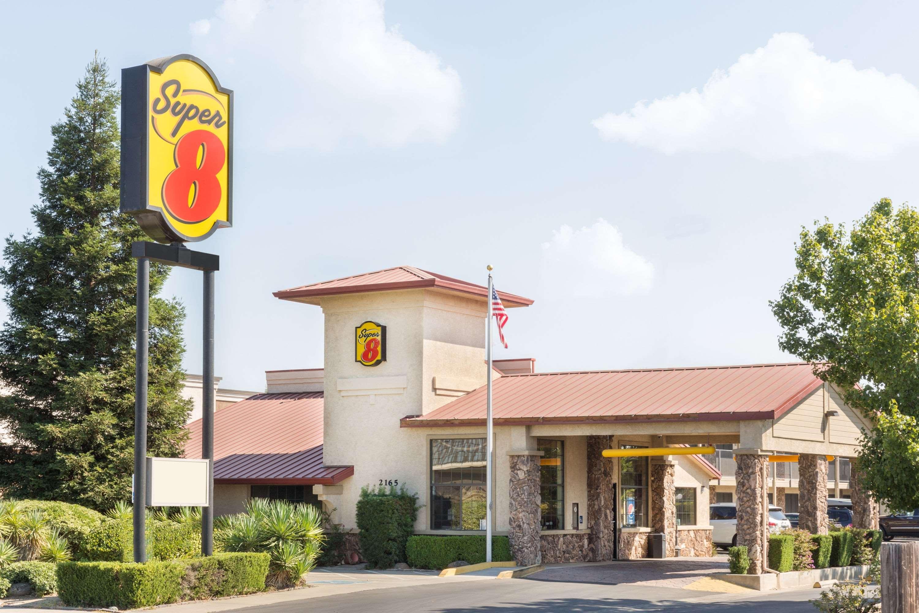 Super 8 By Wyndham Corning Motel Exterior foto